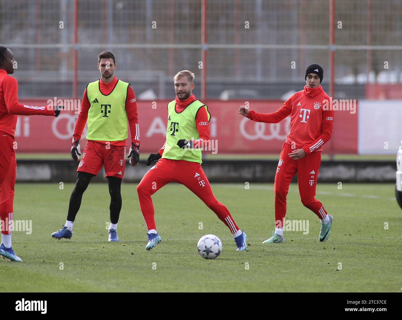 München, Deutschland 10. Dezember 2023: Fussball, Herren, Saison 2023/ ...