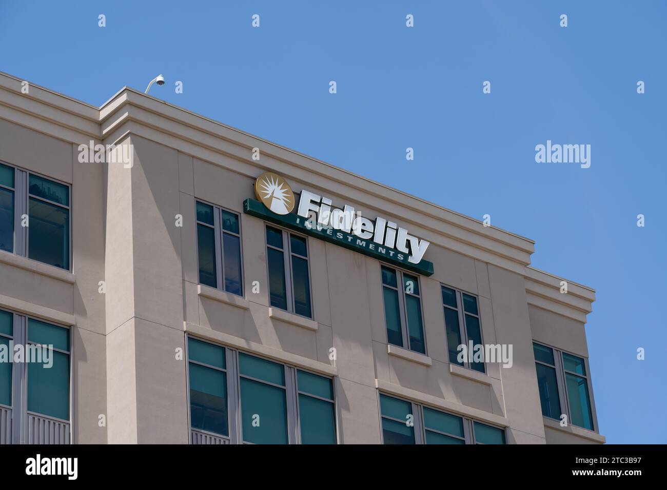 Nahaufnahme des Signals von Fidelity Investments in seinem Bürogebäude in Salt Lake City, UT, USA Stockfoto