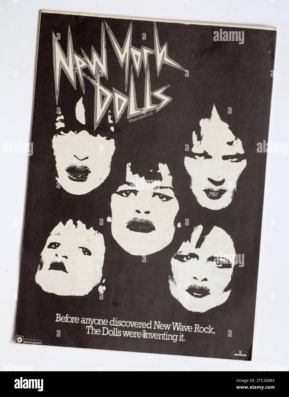 Werbespot für die New York Dolls auf der Rückseite des Sniffin Glue Punk Rock Fanzine Magazins 1970 Stockfoto