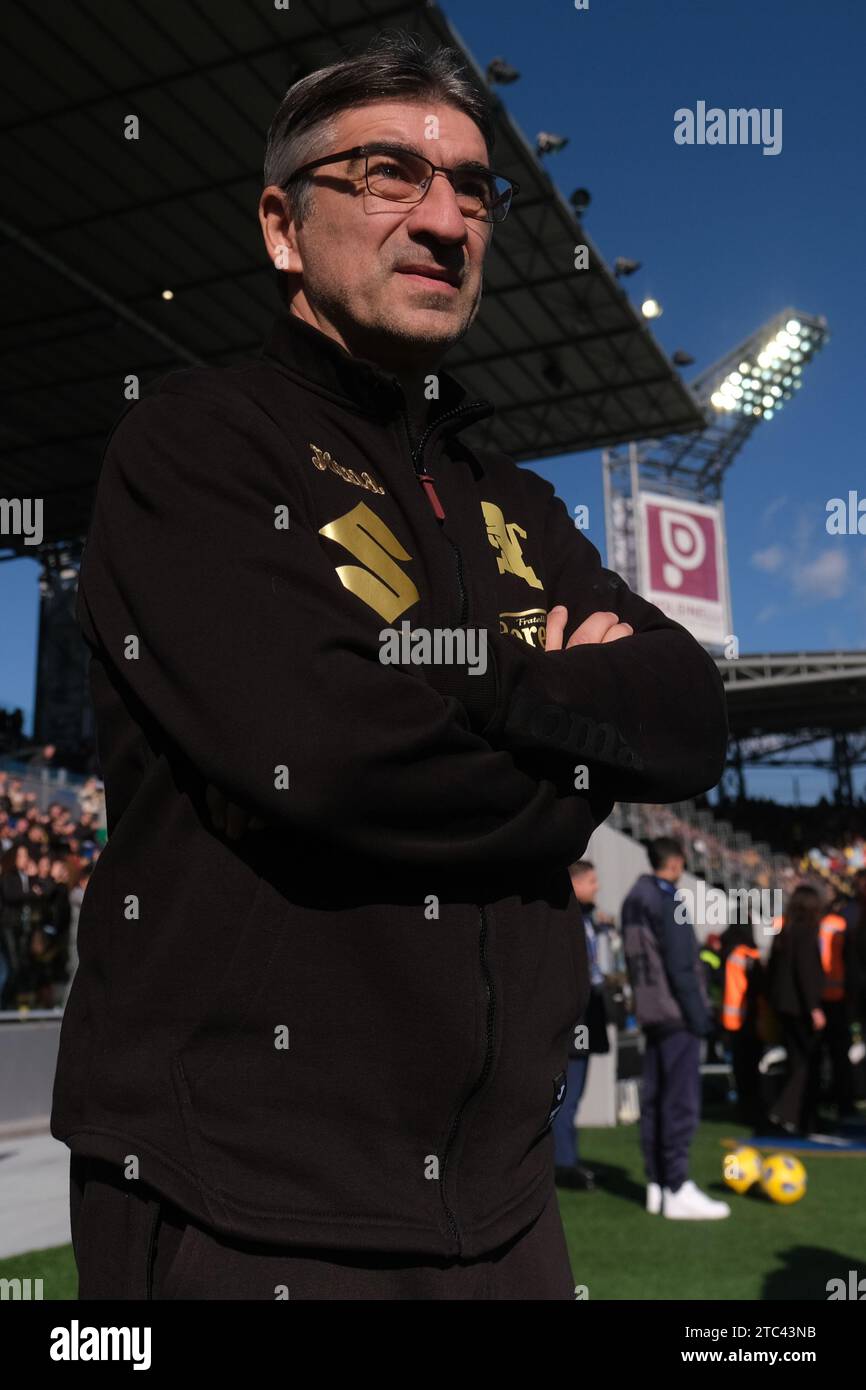 Der kroatische Trainer Ivan Juric sieht beim FußballSpiel der Serie A