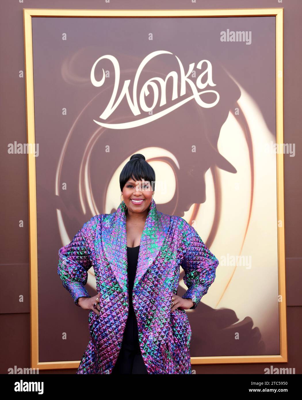 Los Angeles, Kalifornien, USA. Dezember 2023. Natasha Rothwell nimmt am Sonntag, 10. Dezember 2023, an der Premiere der Musical-Komödie „Wonka“ im Village Theatre in der Westwood-Sektion von Los Angeles Teil. Geschichte: Der junge und arme Willy Wonka träumt davon, in einer Stadt, die für ihre Schokolade bekannt ist, ein Geschäft zu eröffnen. Er entdeckt, dass die Branche von einem Kartell gieriger Chocolatiers geführt wird. Foto: Greg Grudt/UPI Credit: UPI/Alamy Live News Stockfoto