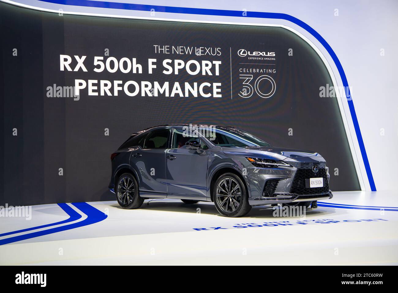 Der NEUE LEXUS RX 500h F Sport Performance Car auf der 40. Thailand International Motor Expo 2023 am 29. November 2023 in Nonthaburi, Thaila Stockfoto