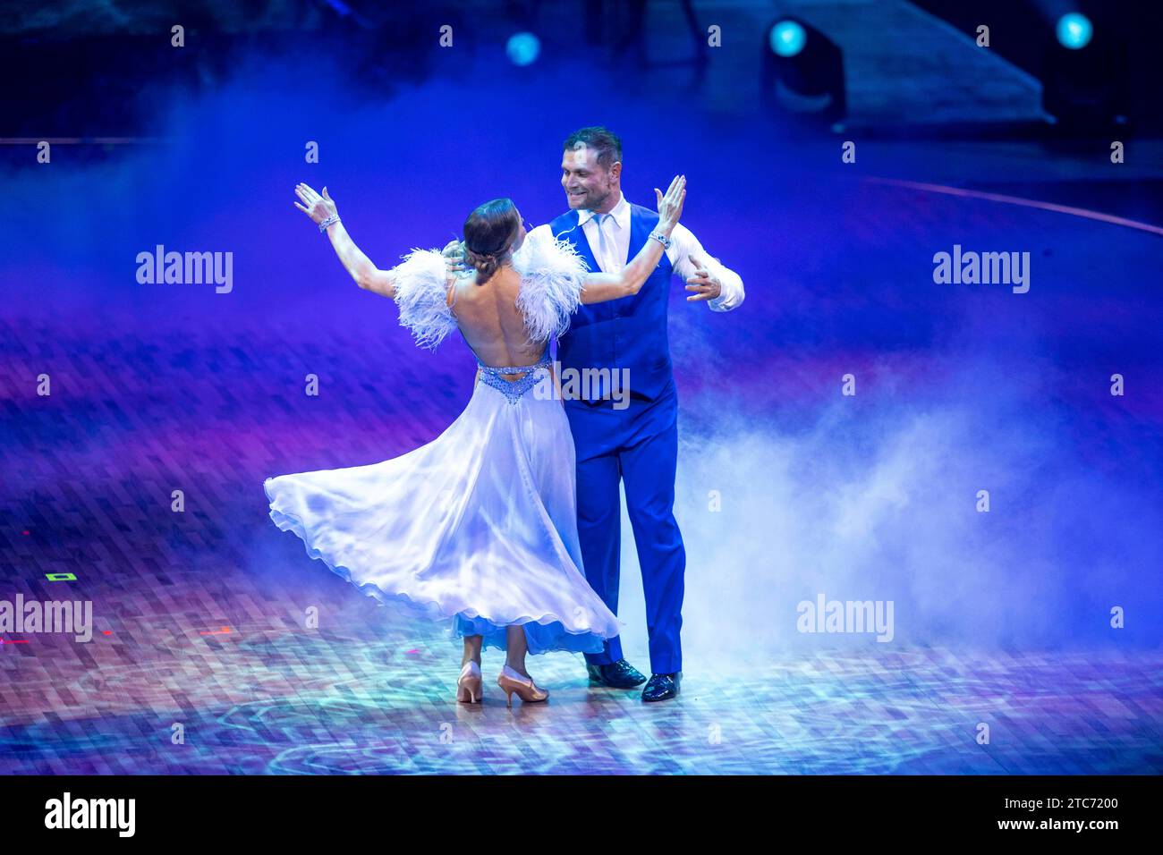 Handballer Michael Mimi Kraus und Tanzpartnerin Mariia Maksina, Lets Dance, Juroren Motsi Mabuse, Joachim Llambi und Jorge Gonzalez, Olympiahalle München 11.11.2023 *** Handballspieler Michael Mimi Kraus und Tanzpartnerin Mariia Maksina, Lets Dance, Juroren Motsi Mabuse, Joachim Llambi und Jorge Gonzalez, Münchner Olympiahalle 11 11 11 2023 Credit: Imago/Alamy Live News Stockfoto