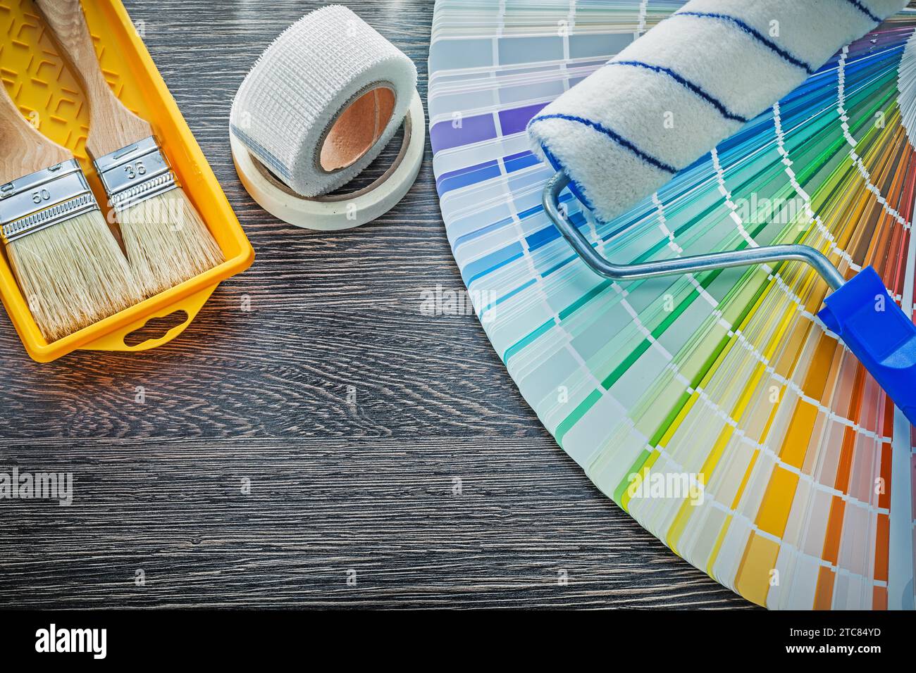 Farbpinsel, Rollertablett, Farbe, pantone FAN, Haushaltsband Stockfoto