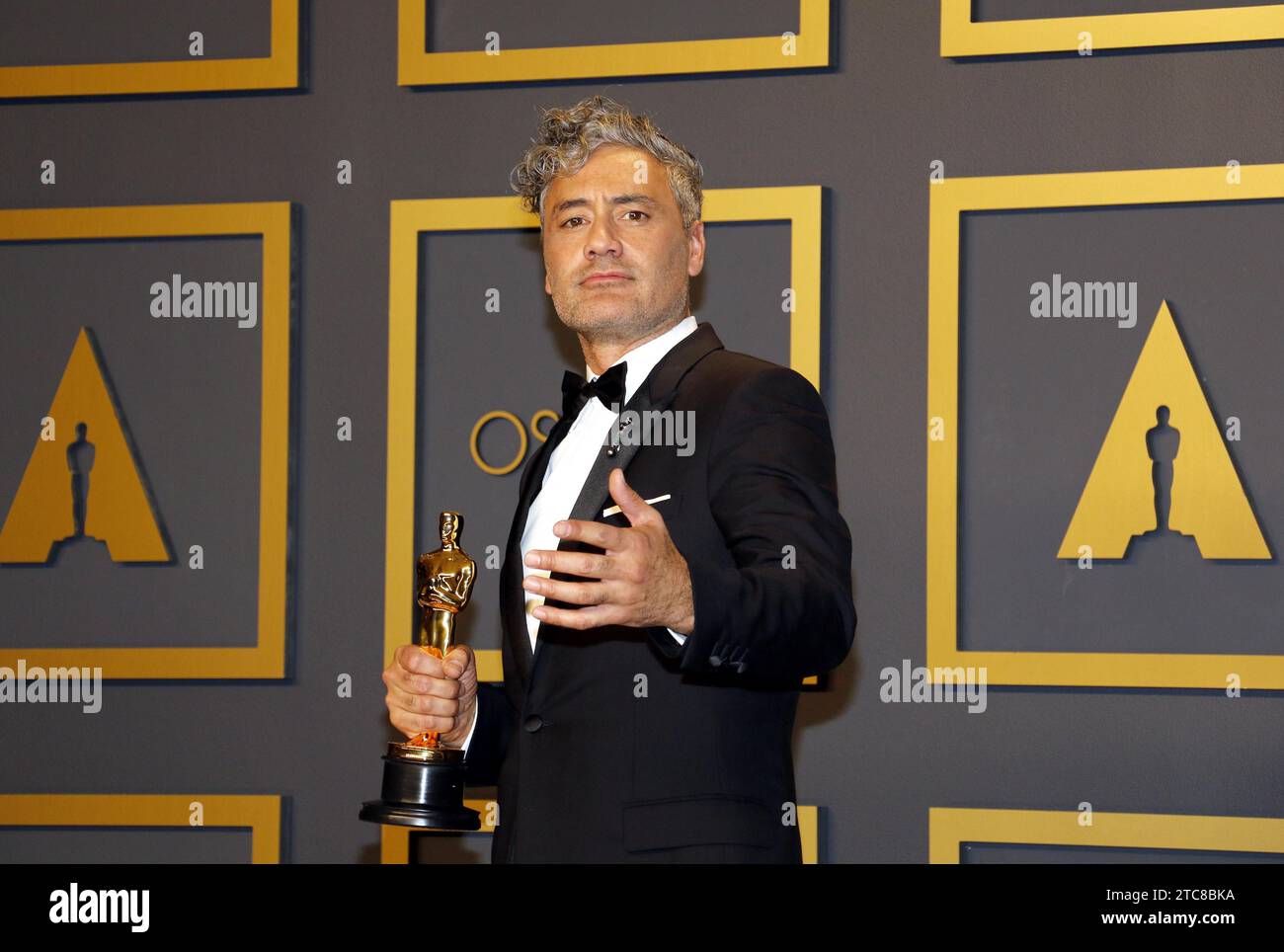 Taika Waititi bei den 92. Academy Awards, Press Room, die am 9. Februar 2020 im Dolby Theatre in Hollywood, USA, stattfanden Stockfoto