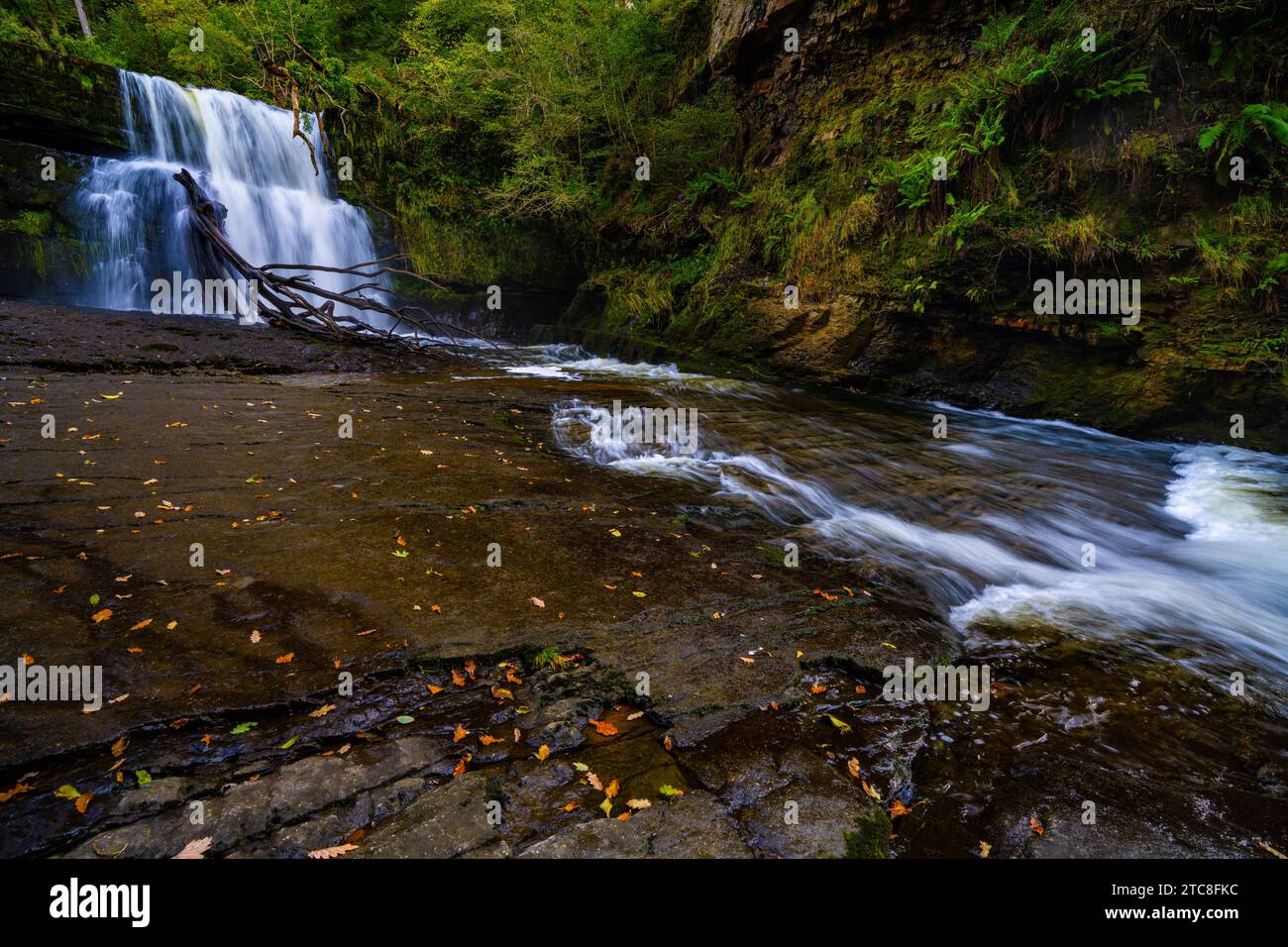 Die vier Wasserfälle gehen - Brecon Beacons, sgwd uchaf clun-Gwyn Stockfoto