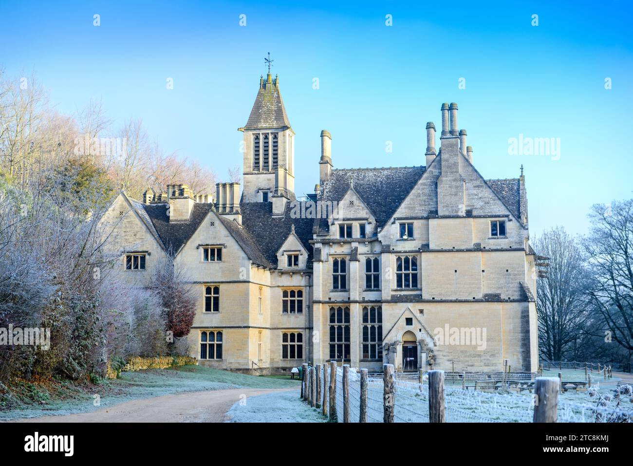 The Gothic Revival Woodchester Mansion in der Nähe von Nympsfield, Gloucestershire, Großbritannien. Stockfoto