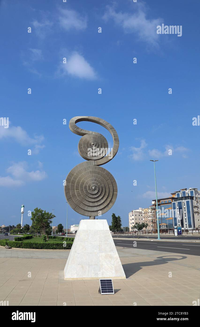 Öffentliche Kunstwerke am Ufer der Corniche Road in Jeddah Stockfoto