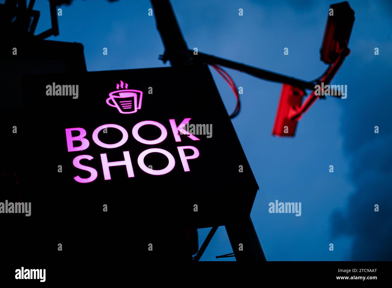 Ein Zeichen für ein Buchcafé Stockfoto