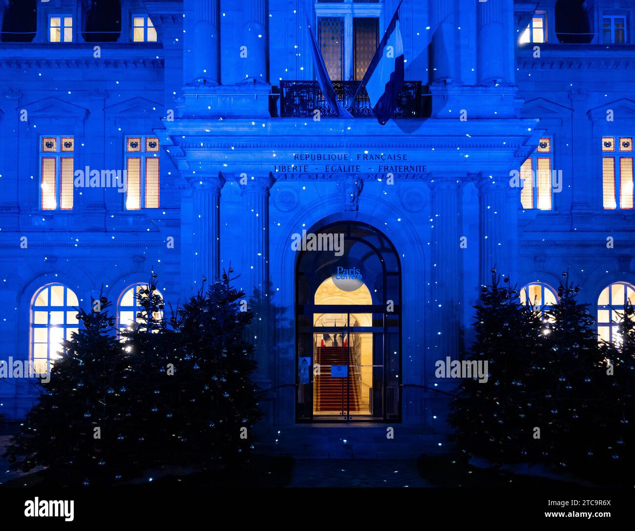 Paris, Frankreich, Mairie de Paris Centre (Rathaus) 3. Arrondissement mit weihnachtsbeleuchtung, nur Editorial. Stockfoto