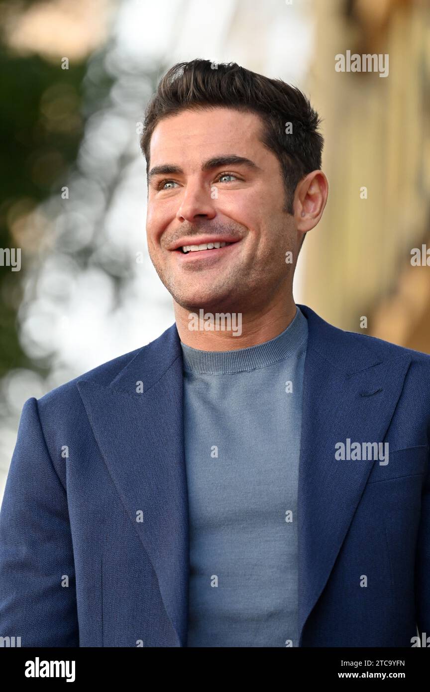 Los Angeles, USA. Dezember 2023. LOS ANGELES, CA. 11. Dezember 2023: Zac Efron auf dem Hollywood Boulevard, wo Zac Efron mit einem Stern auf dem Hollywood Walk of Fame geehrt wurde. Bildnachweis: Paul Smith/Alamy Live News Stockfoto