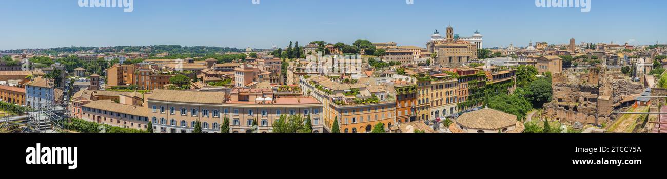 Ein Panoramabild von Rom vom Forum Romanum aus gesehen Stockfoto