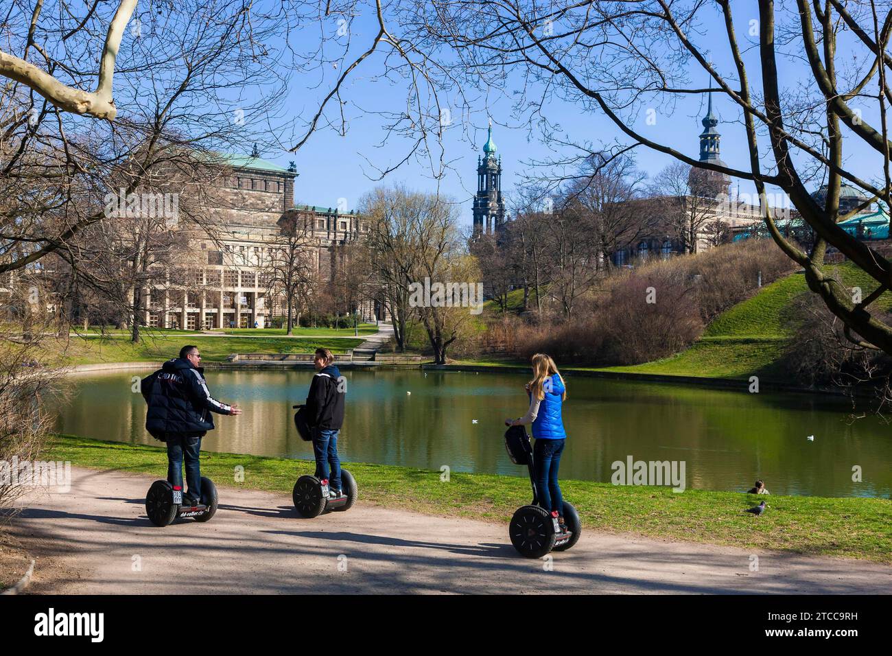 Segway sightseeing Fotos und Bildmaterial in hoher Auflösung Alamy