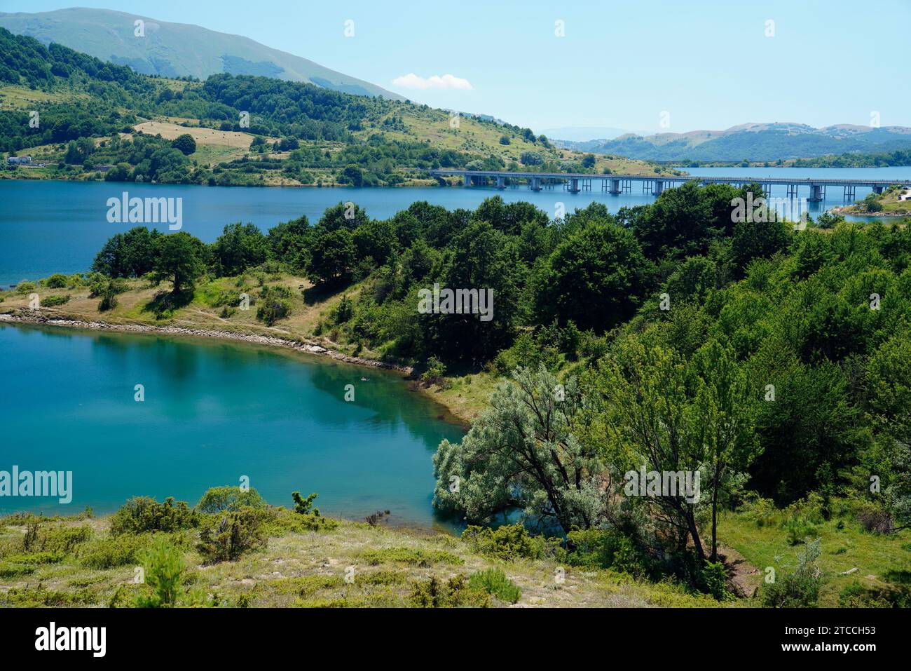 See Campotosto, Gran Sasso und Nationalpark Monti della Laga, Provinz L'Aquila, Region Abruzzen, Italien Stockfoto