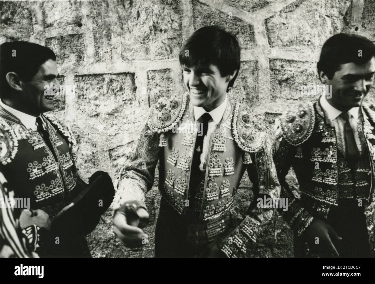 1980. Juan Antonio Ruiz 'Espartaco', begleitet von Víctor Mendes und Francisco Ruiz Miguel. Quelle: Album/Archivo ABC Stockfoto