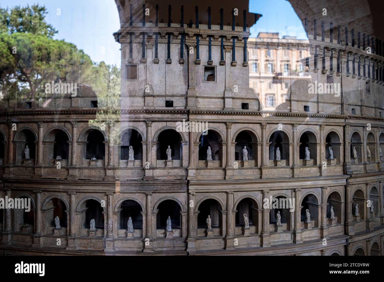 Rom, Italien - 08. August 2022: Modell des römischen Kolosseums Stockfoto
