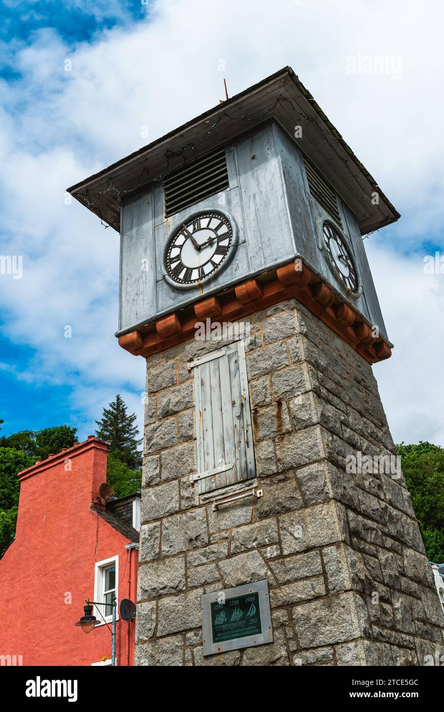Der Uhrenturm in Tobermory, Isle of Mull, Schottland, Großbritannien Stockfoto