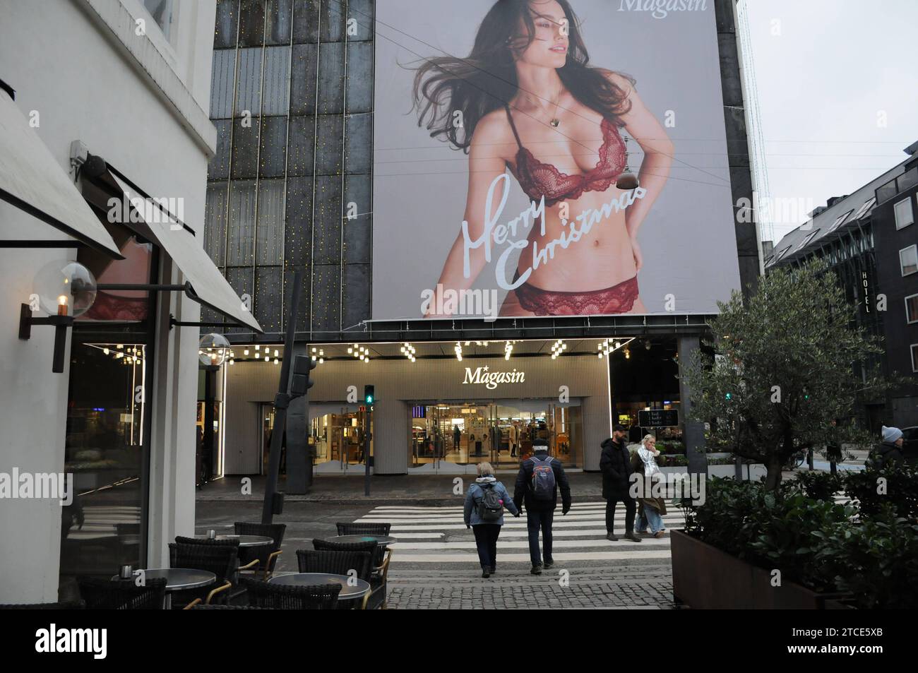 Kopenhagen, Dänemark /12. Dezember 2023 /Chrimss Decoration des Depaetment Store magasin du nord in danis Hauptstadt. Photo.Francis Joseph Dean/Dean Pictures Stockfoto