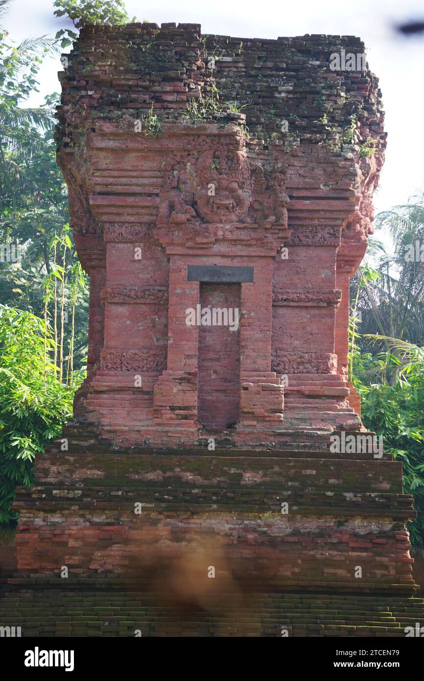 Kali-Cilik-Tempel. Der Kalicilik-Tempel ist eine der Reliquien des Hinduismus-Tempels während des Majapahit-Königreichs Stockfoto