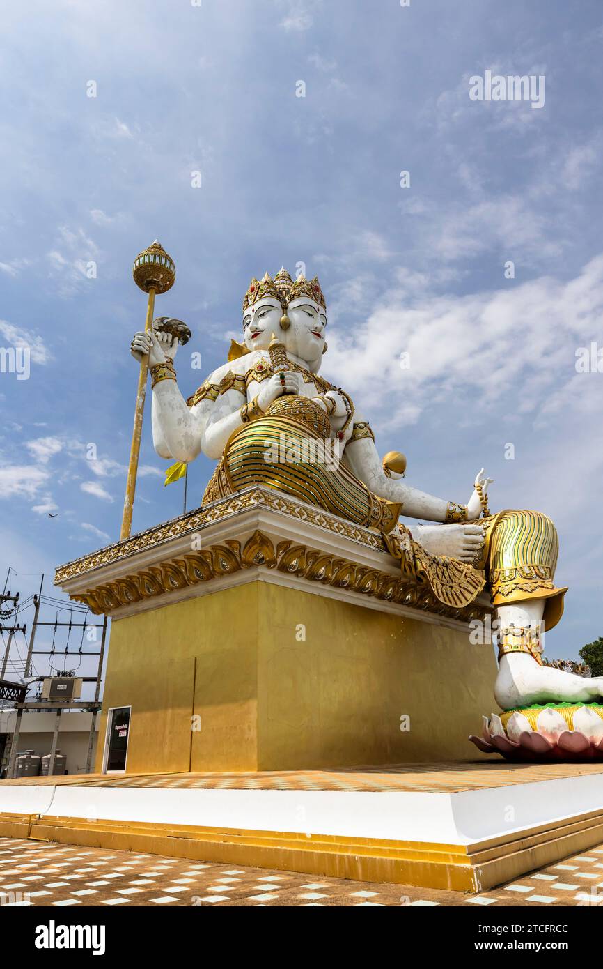 Wat Saman Rattanaram, riesige Statue des Hindugottes Brahma, Chachoengsao, Thailand, Südostasien, Asien Stockfoto