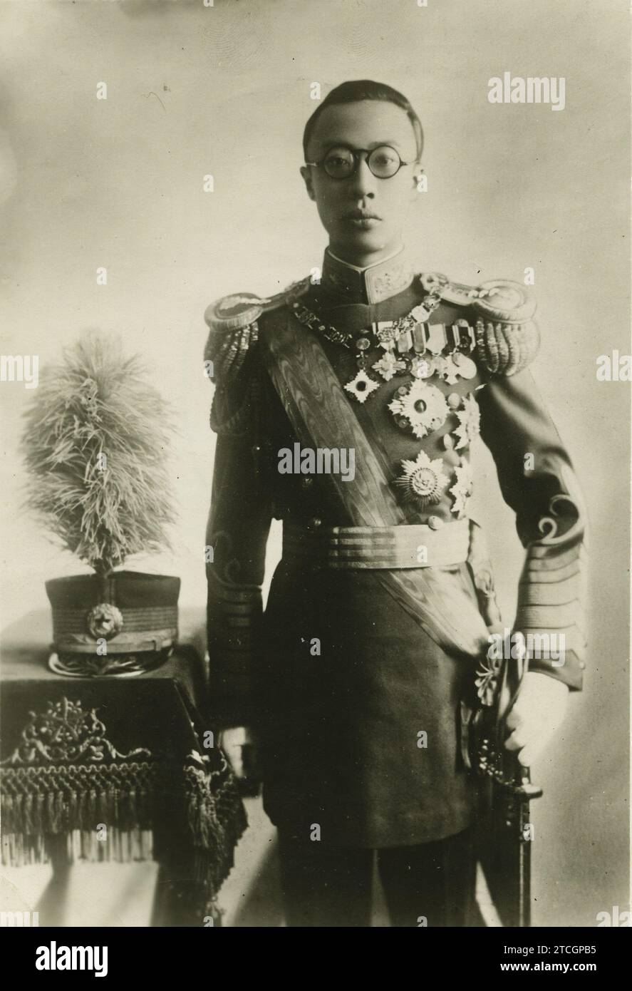 12/31/1933. Neues Porträt von Kaiser Kangade von Mandschukuo in voller Uniform. Quelle: Album/Archivo ABC Stockfoto