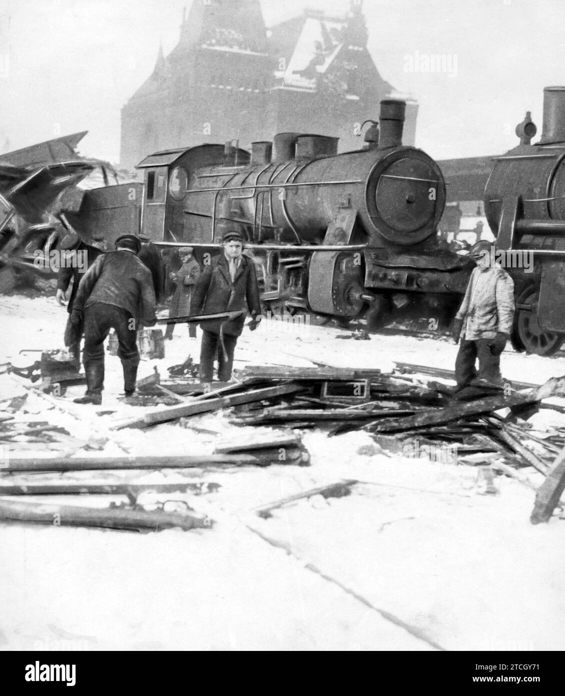 01/31/1922. Berlin. Eine Eisenbahnkatastrophe. Standort des Bahnhofs Beusselstraße, wo zwei Güterzüge zusammenstießen und zahlreiche Todesfälle und Verletzte verursachten. Foto: Photothek -. Quelle: Album/Archivo ABC/Fotothek Stockfoto