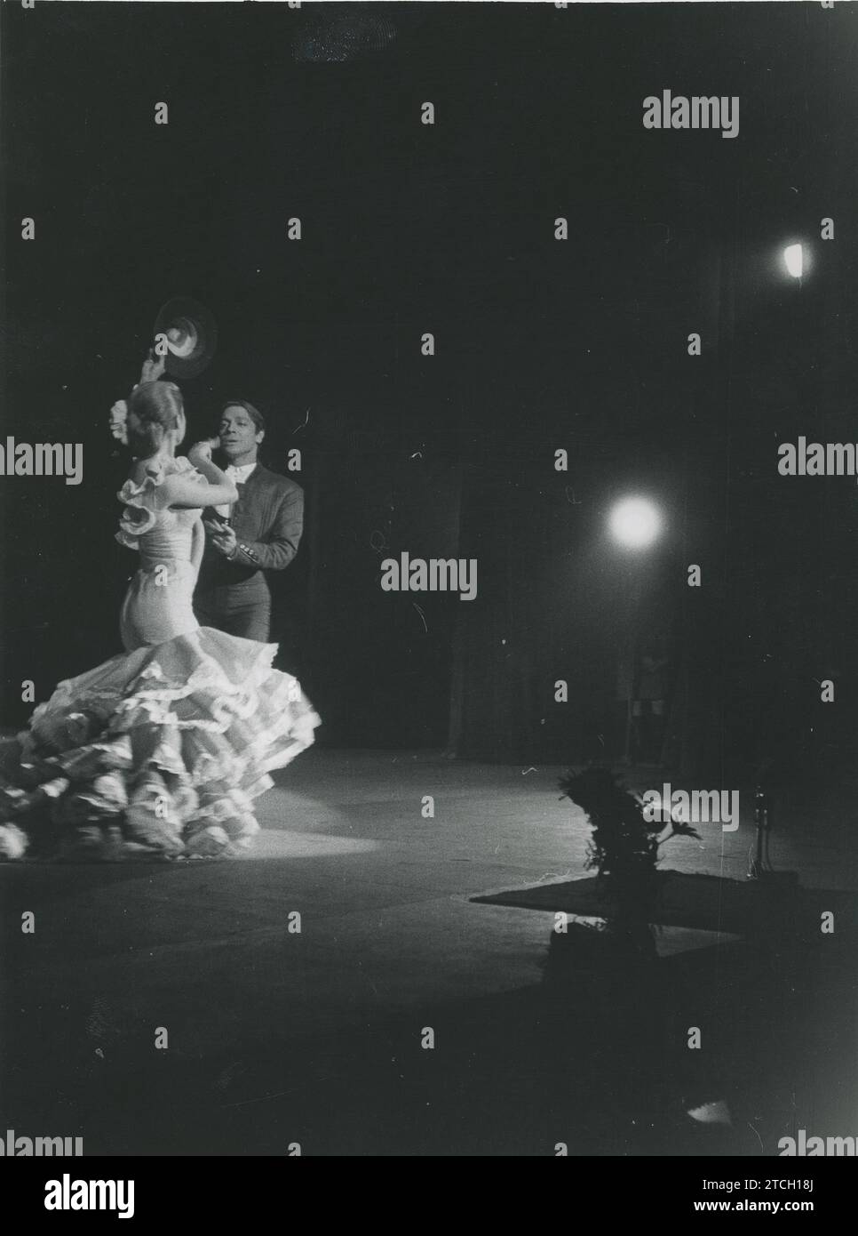 Madrid, Dezember 1961. Festival im Calderón. Auf dem Bild, Antonio und Marisol während ihrer Aufführung. Quelle: Album / Archivo ABC / Teodoro Naranjo Domínguez Stockfoto