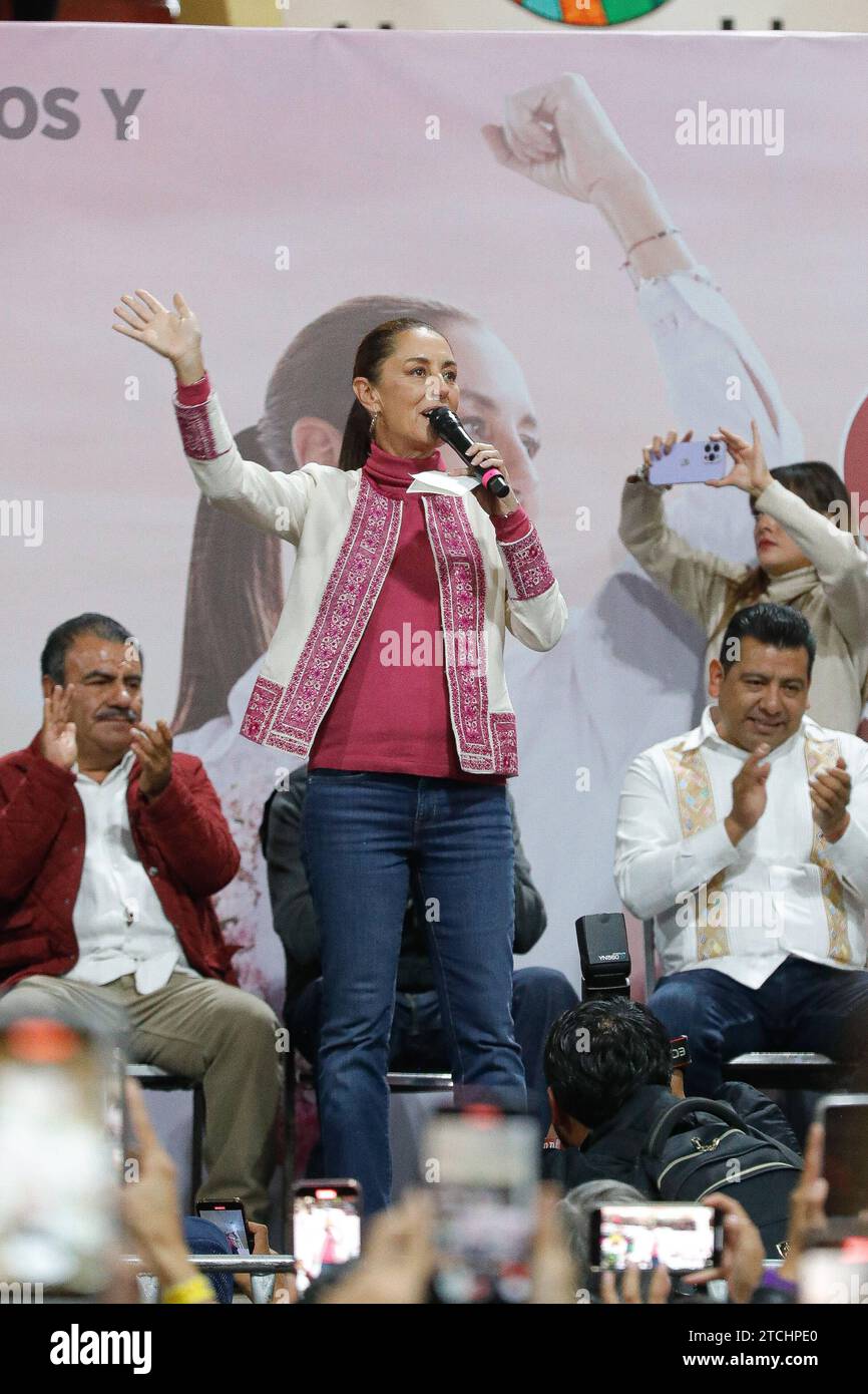 Claudia Sheinbaum, Präsidentschaftskandidat in Tlaxcala 10. Dezember 2023, Tlaxcala, Mexiko: Claudia Sheinbaum, Präsidentschaftskandidatin der Morena Party während ihrer politischen Kundgebung zu den Wahlen in Mexiko auf der Huamantla Plaza de Toros. Tlaxcala Tlaxcala Mexiko Copyright: XEssenexHernandezxxEyepixxGroupx Stockfoto