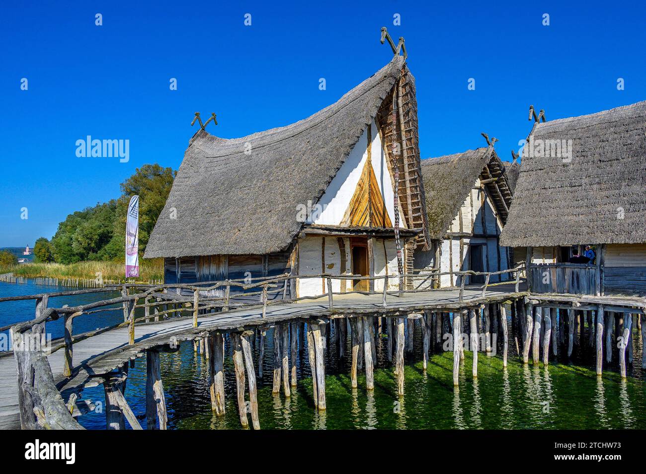 Pfahlbauten am Bodensee, eine Touristenattraktion der Region und das älteste archäologische Freilichtmuseum Deutschlands Stockfoto