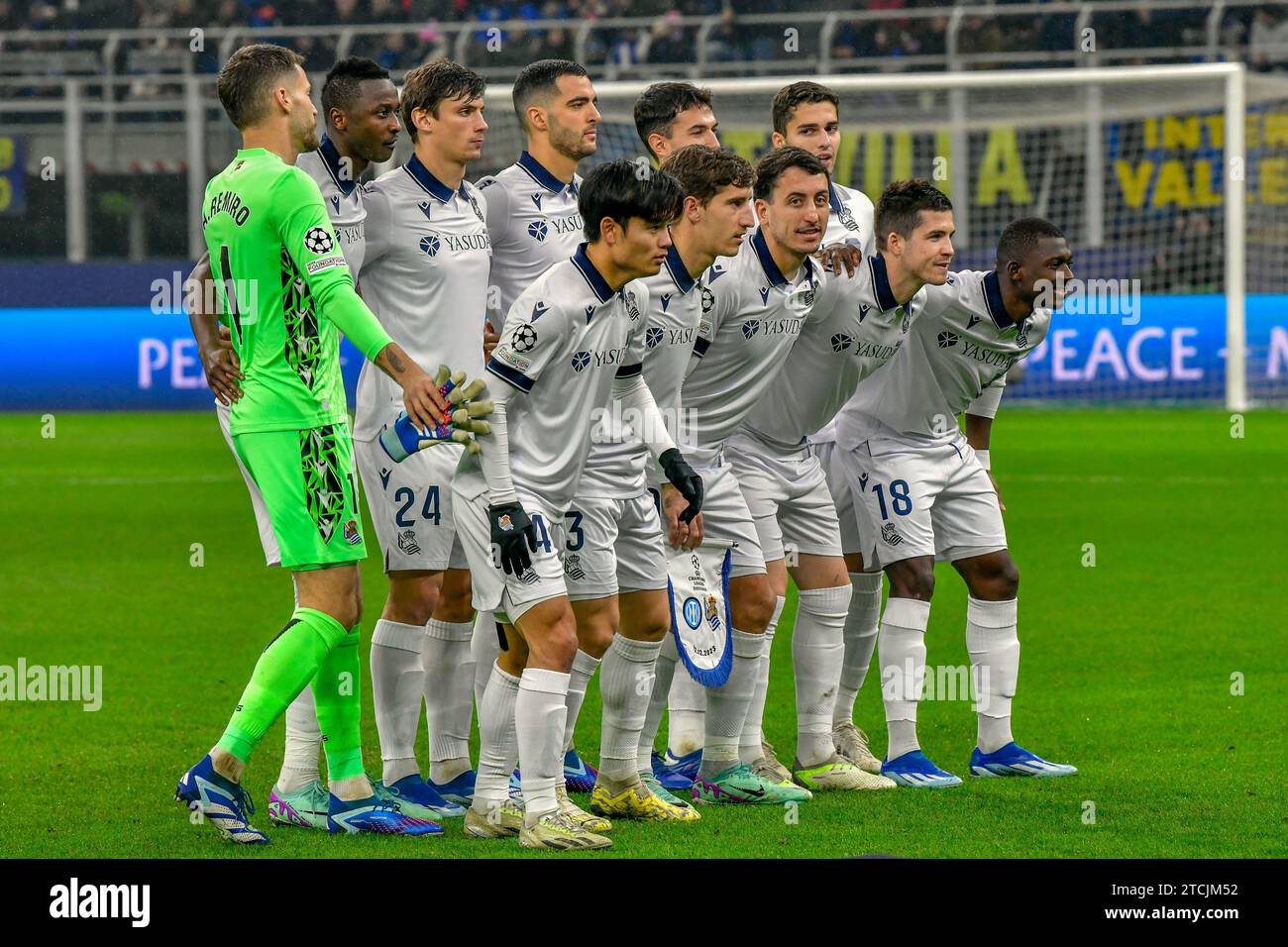 Mailand, Italien. Dezember 2023. Das Startelf von Real Sociedad für das UEFA Champions League-Spiel zwischen Inter und Real Sociedad bei Giuseppe Meazza in Mailand. (Foto: Gonzales Photo/Alamy Live News Stockfoto