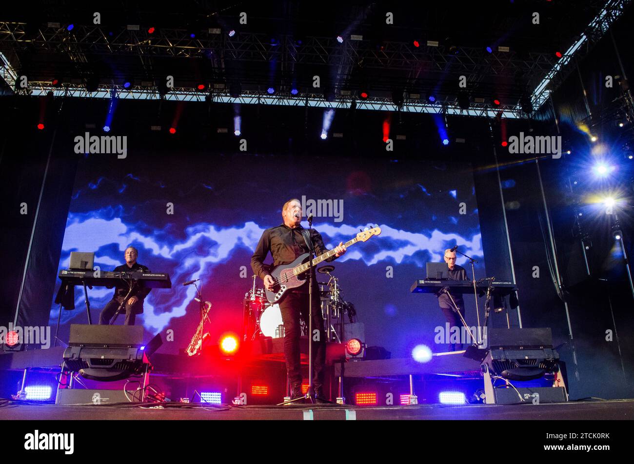 OMD (Orchestral Manoeuvres in the Dark) beim Release Athens Festival x SNF Nostos in Plateia Nerou/Griechenland, Juni 2023 Stockfoto