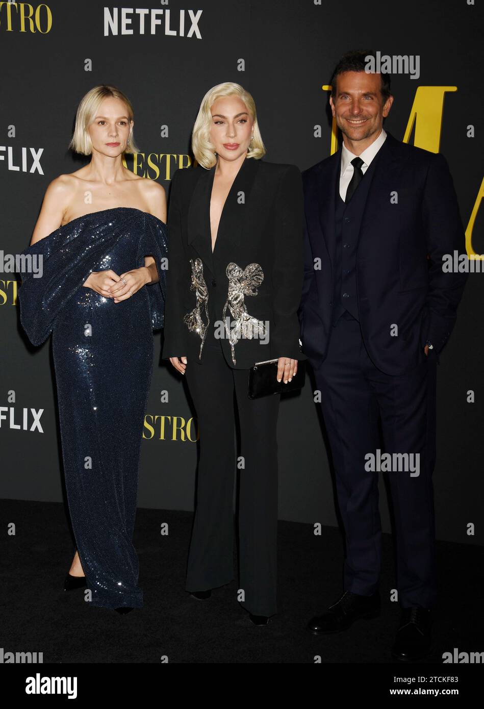 Los Angeles, Kalifornien, USA. Dezember 2023. (L-R) Carey Mulligan, Lady Gaga und Bradley Cooper nehmen am 12. Dezember 2023 am Academy Museum of Motion Pictures in Los Angeles Teil. Quelle: Jeffrey Mayer/Jtm Photos/Media Punch/Alamy Live News Stockfoto Los Angeles, Kalifornien, USA. Dezember 2023. (L-R) Carey Mulligan, Lady Gaga und Bradley Cooper nehmen am 12. Dezember 2023 am Academy Museum of Motion Pictures in Los Angeles Teil. Quelle: Jeffrey Mayer/Jtm Photos/Media Punch/Alamy Live News Stockfoto