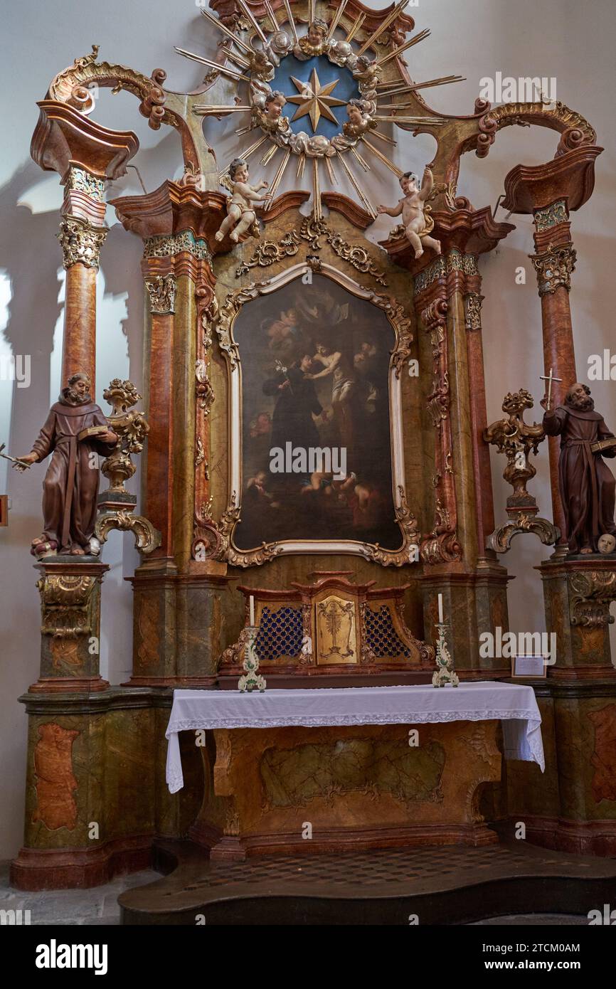 Tabor, Tschechische Republik - 9. September 2023 - die gotische Dekanskirche auf dem Zizka-Platz im Stadtschutzgebiet Stockfoto
