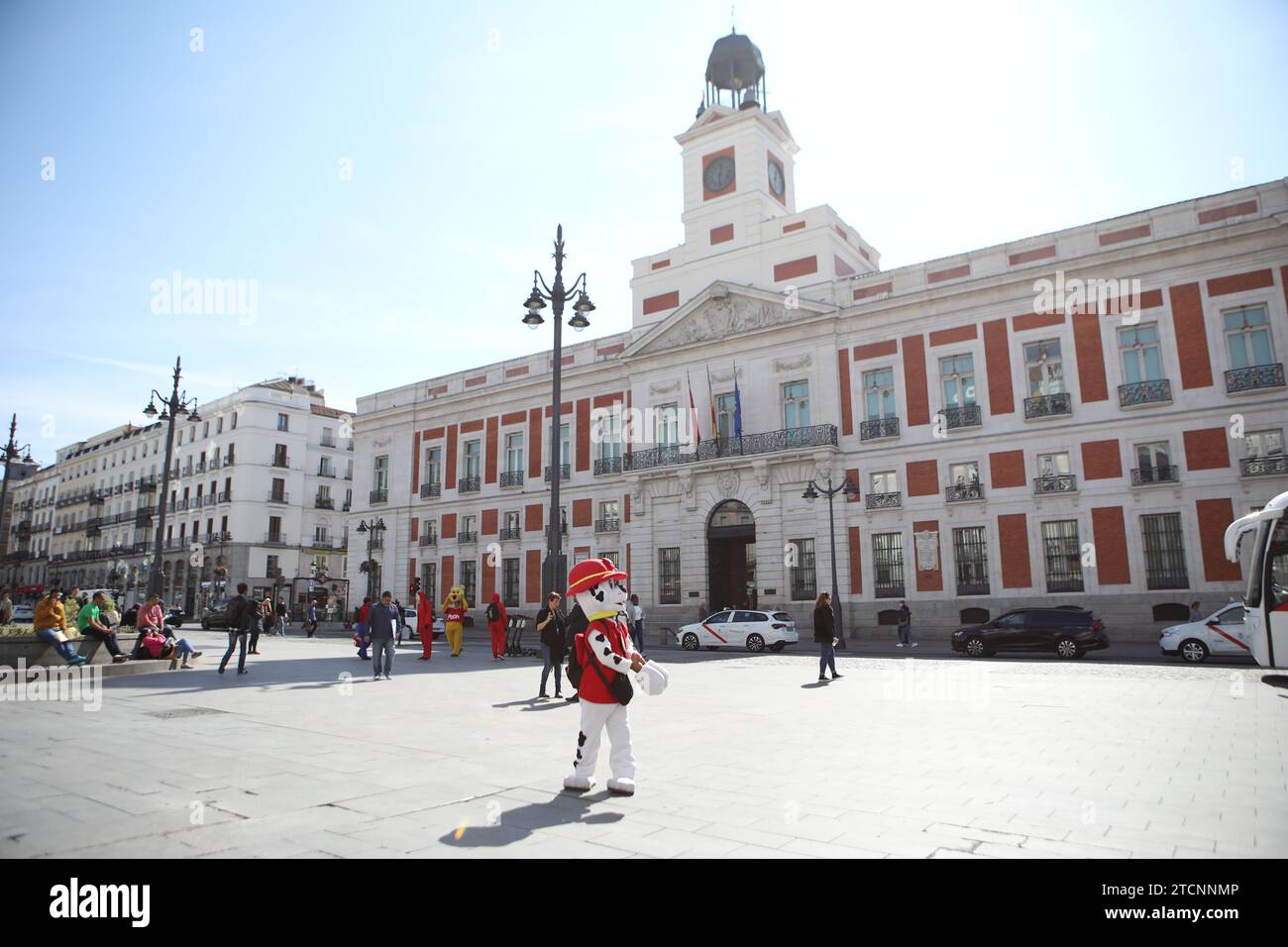 Madrid, 13.03.2020. Erklärung des Alarmzustands durch das Coronavirus. Auf dem Bild, im Zentrum von Madrid, die Puerta del Sol. Foto: Isabel Permuy ARCHDC. Quelle: Album / Archivo ABC / Isabel B Permuy Stockfoto