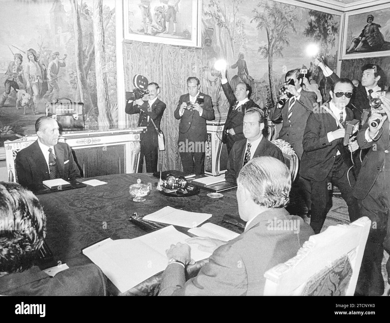 08/08/1974. Don Juan Carlos führt den Vorsitz im Ministerrat als amtierender Staatschef. Quelle: Album / Archivo ABC / Manuel Sanz Bermejo Stockfoto