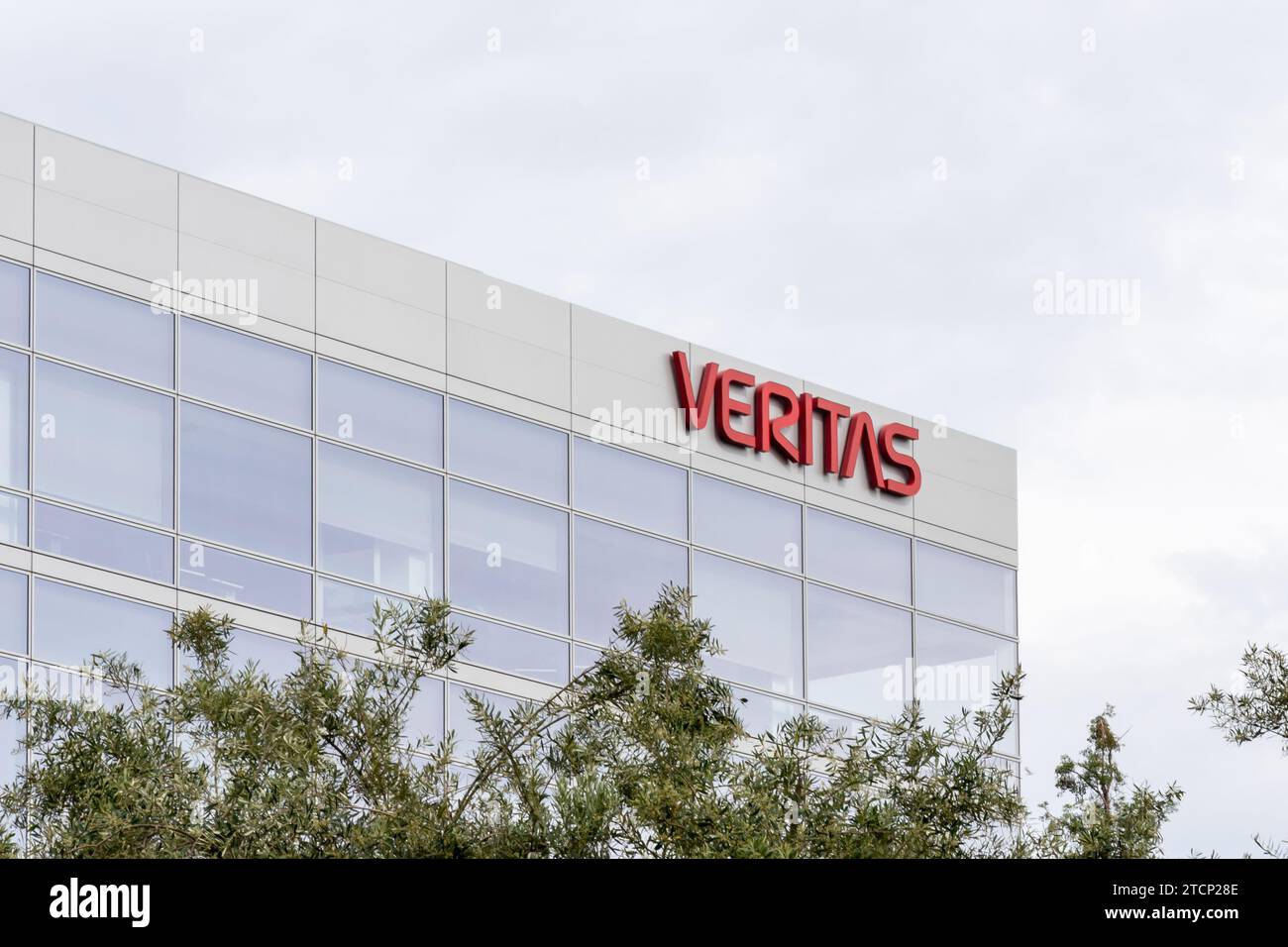 Veritas-Zeichen auf dem Gebäude am Hauptsitz in Santa Clara, Kalifornien, USA Stockfoto