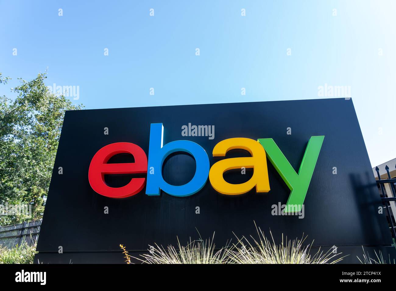 Nahaufnahme des eBay-Schilds am Hauptsitz in San Jose, Kalifornien, USA Stockfoto