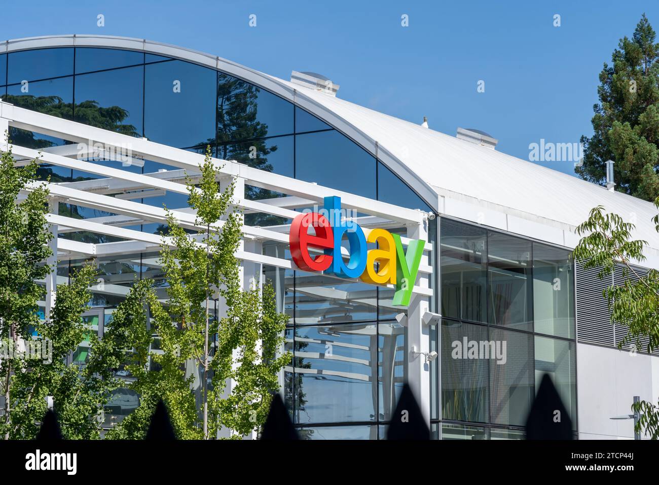 Das Willkommenszentrum von eBay auf dem Campus des Hauptsitzes von eBay in San Jose, Kalifornien, USA Stockfoto