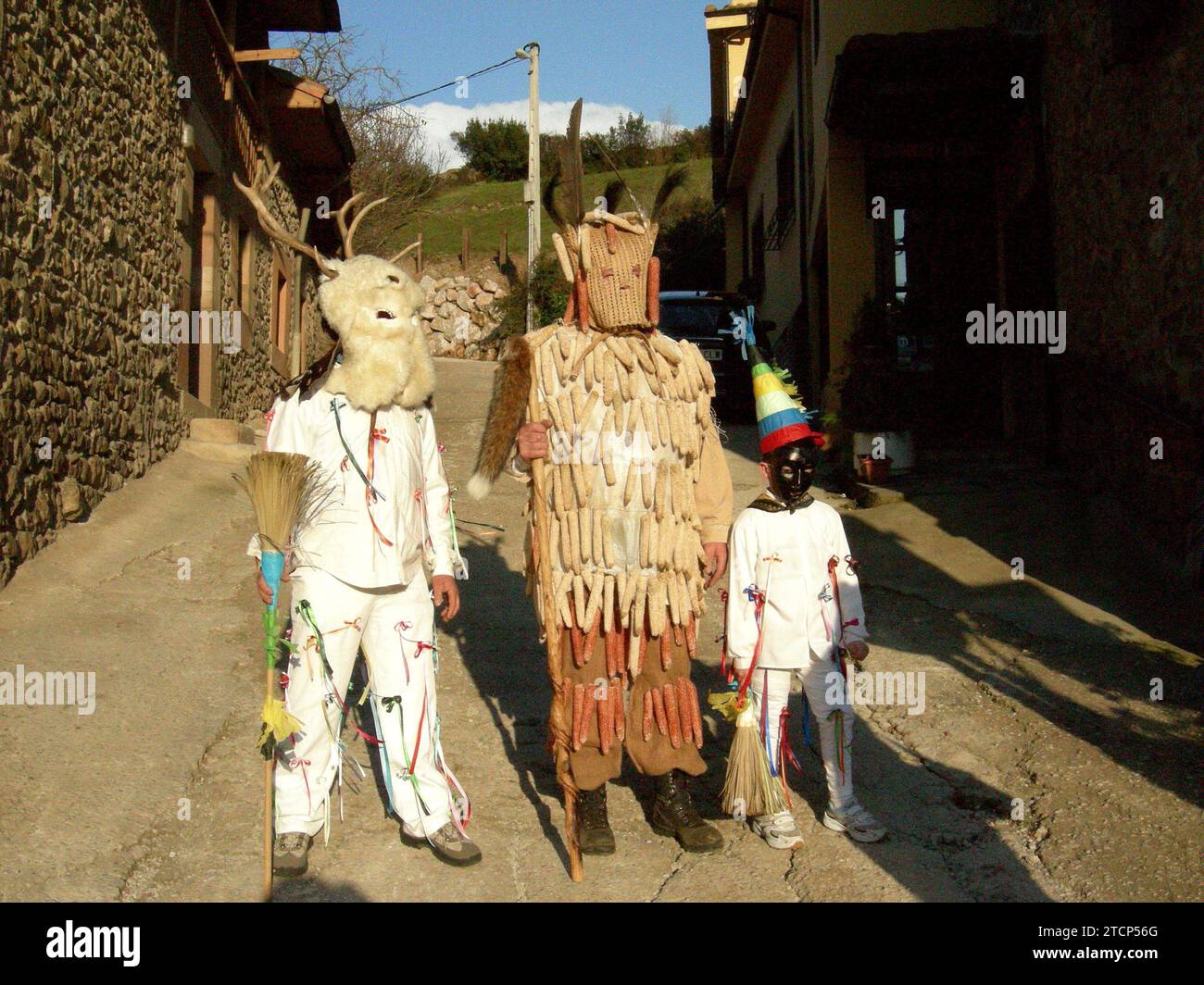 02/27/2006. 28. 2. 06. Karneval in den Städten Liebana, Santander. Foto Gonzalo Cruz. Quelle: Album/Archivo ABC/Gonzalo Cruz Stockfoto