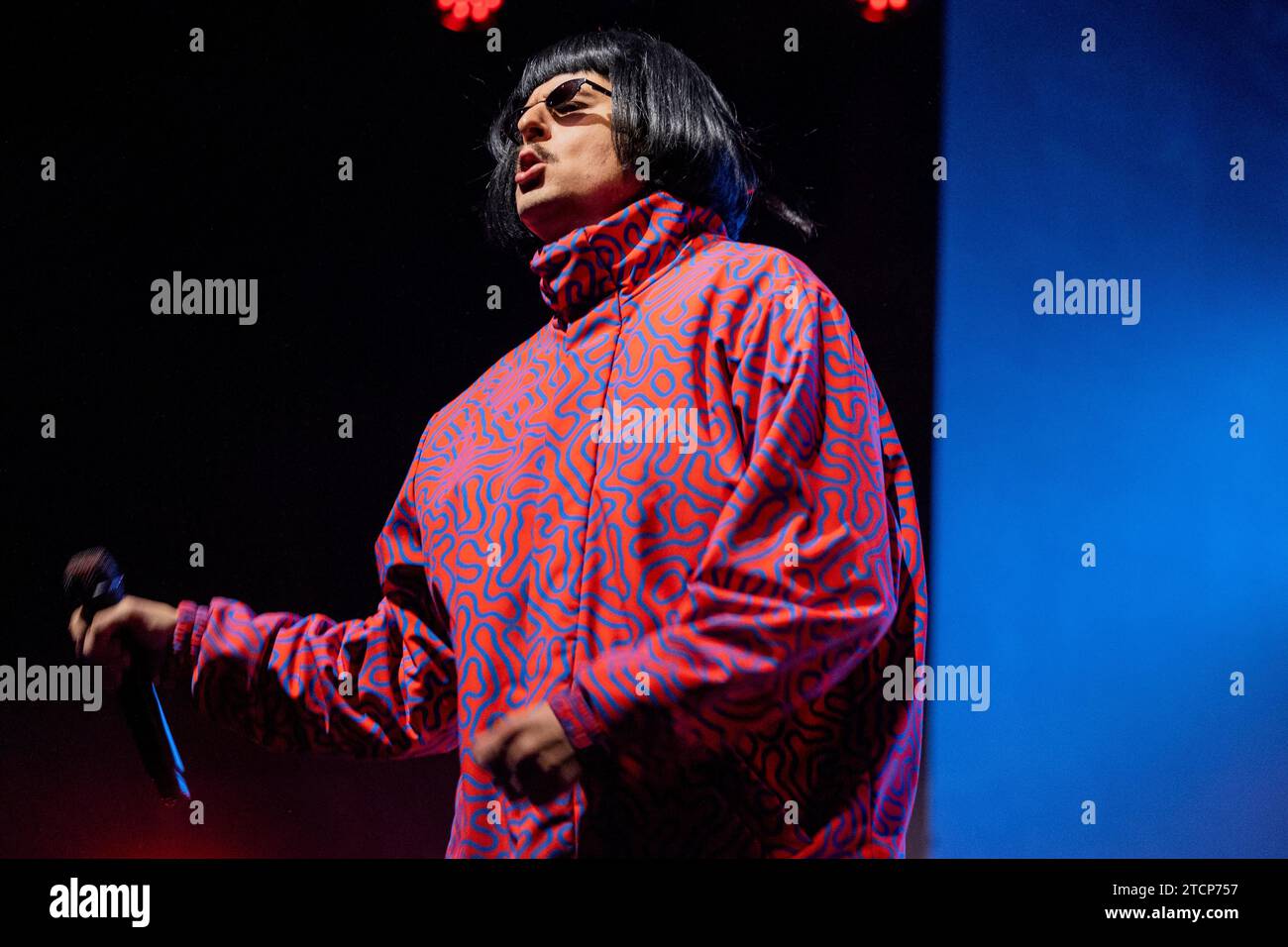 Italien 21. November 2023 Oliver Tree Nickell – allein in einer Krähe Cornelius Cummings – live bei Fabrique Milan © Andrea Ripamonti / Alamy Stockfoto