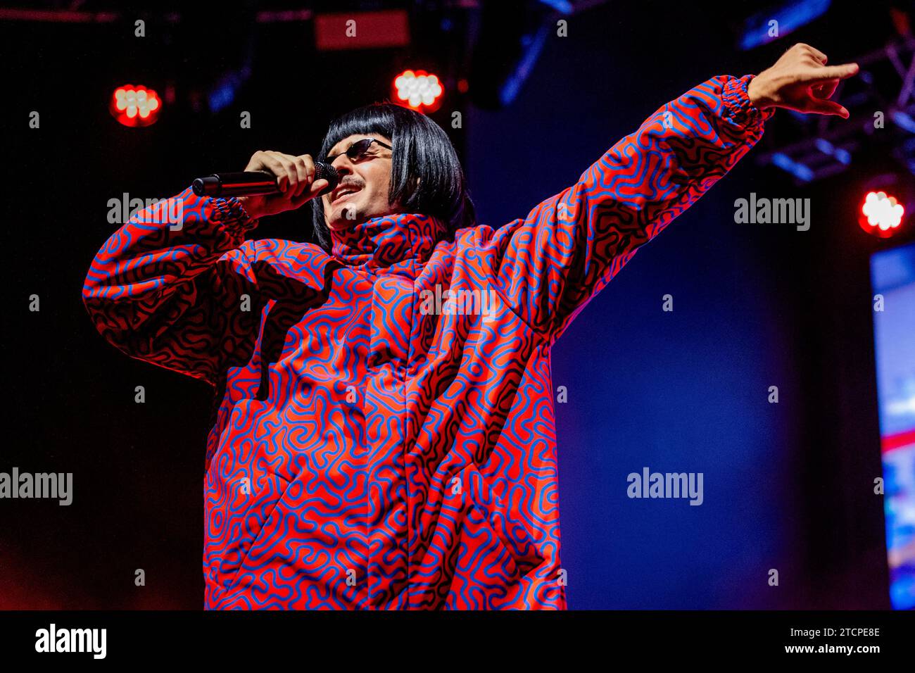 Italien 21. November 2023 Oliver Tree Nickell – allein in einer Krähe Cornelius Cummings – live bei Fabrique Milan © Andrea Ripamonti / Alamy Stockfoto