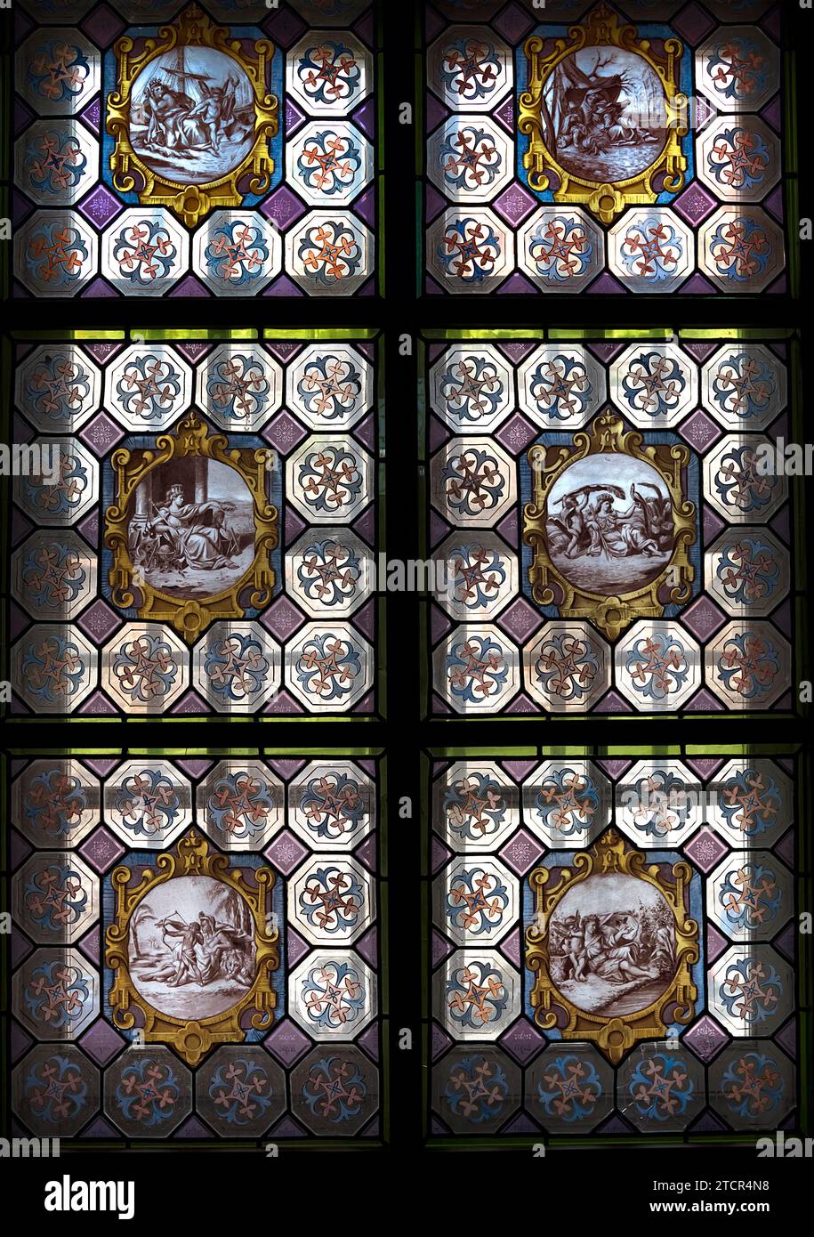 Buntglasfenster in der Villa del Principe, Palazzo di Andrea Doria, Piazza dei Principe, Genua. Italien Stockfoto