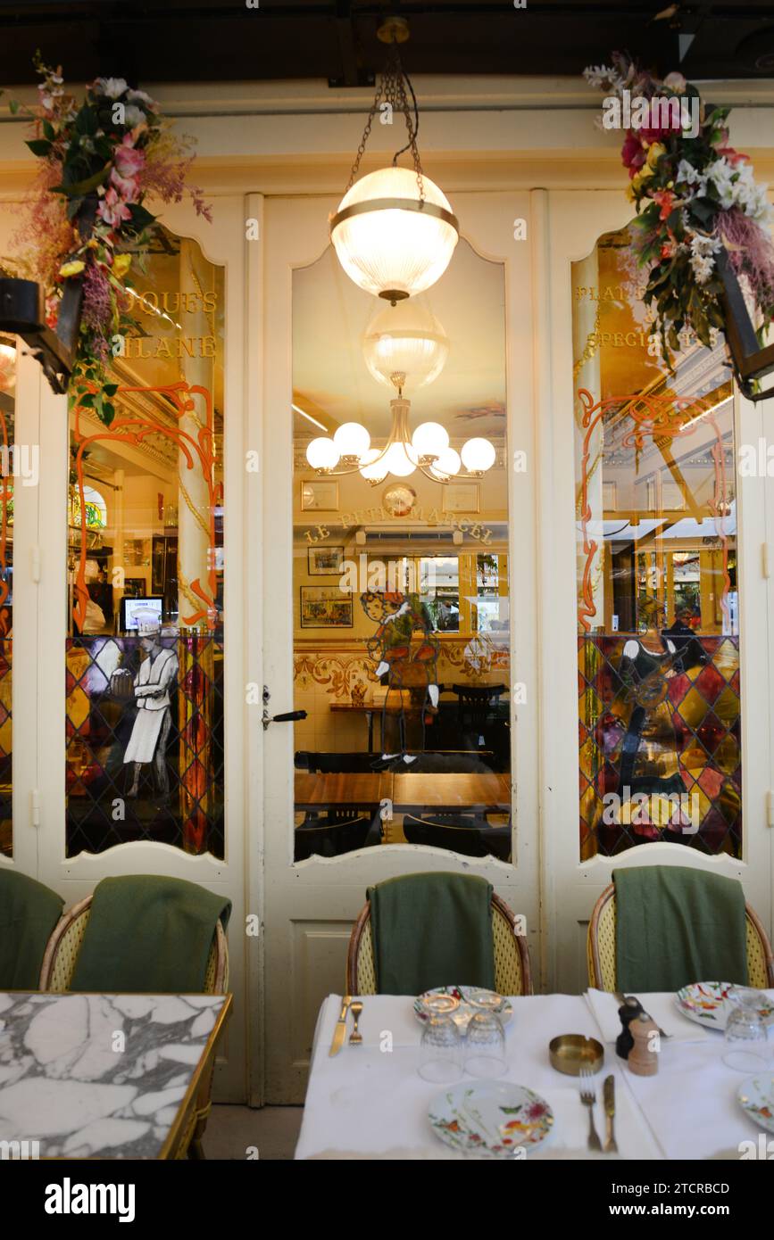 Le Petit Marcel Restaurant in der Rue Rambuteau, Paris, Frankreich. Stockfoto