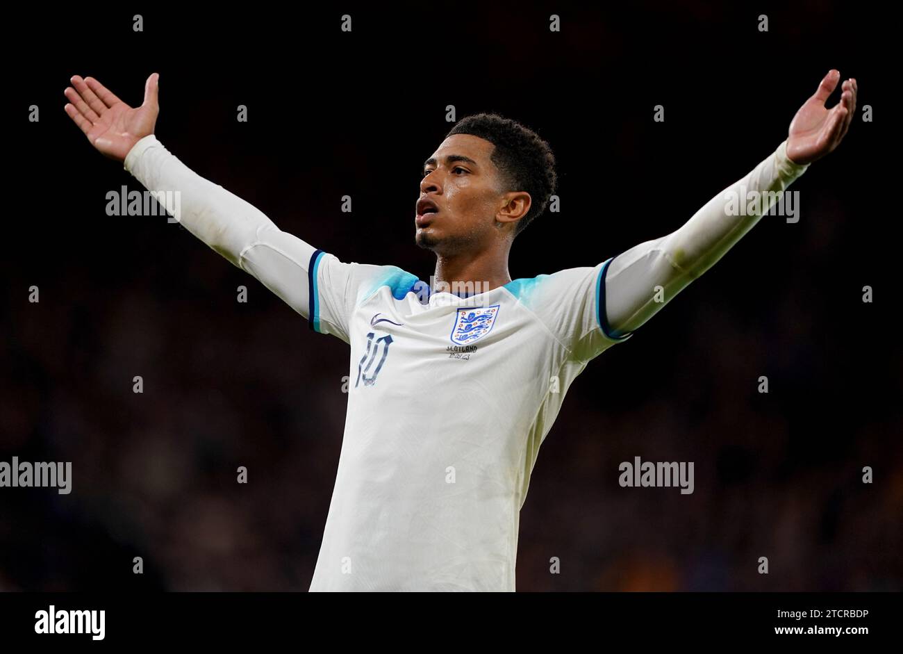 Dateifoto vom 12.09.2023 von Jude Bellingham aus England feiert das zweite Tor seiner Mannschaft. Jude Bellingham und Harry Kane entließen England 3-1 im Hampden Park zu einem Sieg gegen Schottland in einem Spiel, das 150 Jahre zuvor an das erste Treffen der Nationen erinnert. Ausgabedatum: Donnerstag, 14. Dezember 2023. Stockfoto