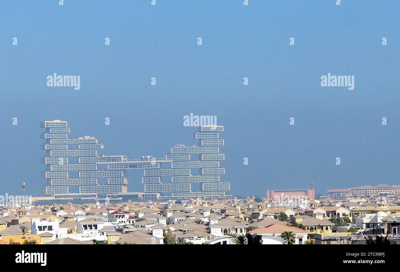 Blick auf das Atlantis the Royal im Palm Jumeirah, Dubai, VAE. Stockfoto