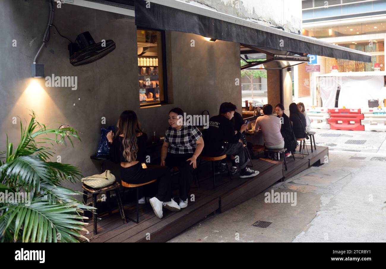 Das Fineprint Café in der zweiten Straße in Sai Ying Pun, Hongkong. Stockfoto