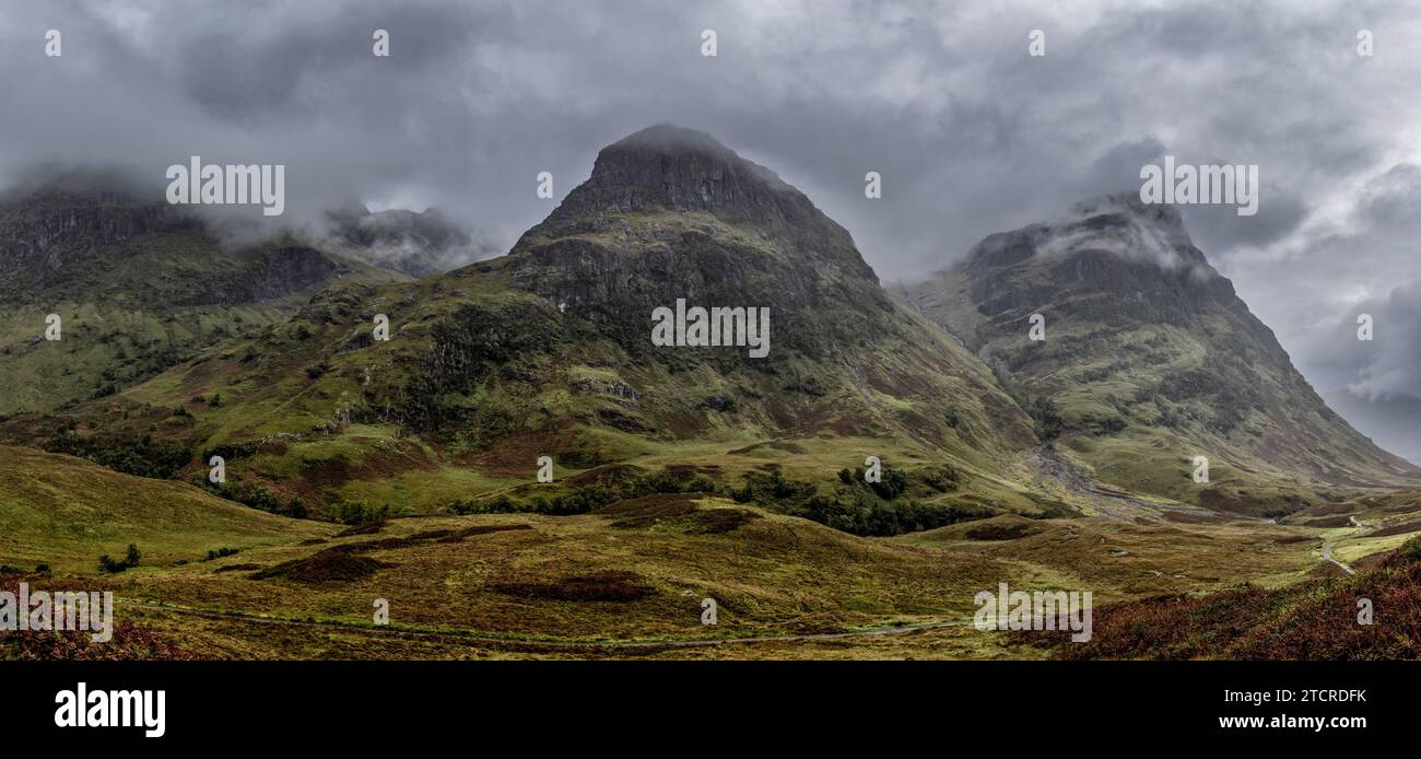 Die Three Sisters Mountains, Glencoe im schottischen Hochland. Berühmte drei Gipfel von Glencoe Stockfoto