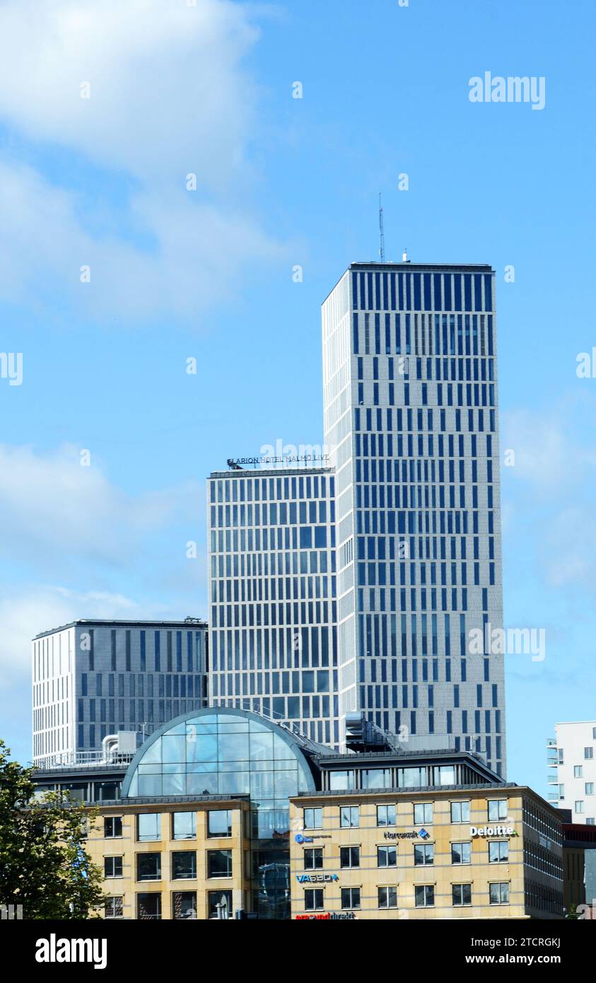 Die Skyline im Zentrum von Malmö verbindet moderne Architektur mit historischen Altbauten. Malmö, Schweden. Stockfoto