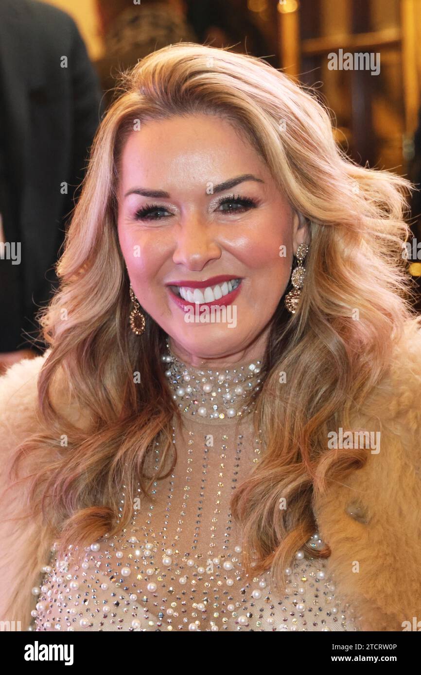 Claire Sweeney, Peter Pan - Press Night, London Palladium, London, UK, 13. Dezember 2023, Foto von Richard Goldschmidt Stockfoto