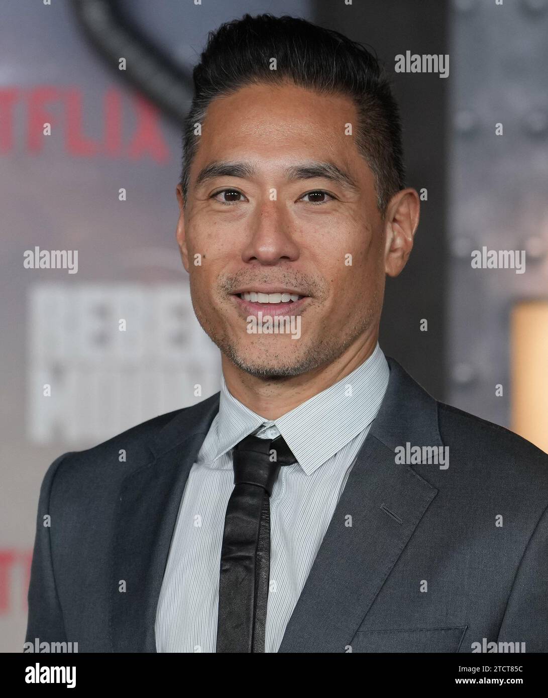 Spencer Wang kommt am Mittwoch, 13. Dezember 2023, im TCL Chinese Theatre in Hollywood, KALIFORNIEN, auf dem Netflix's REBEL MOON - PART ONE: A CHILD OF FIRE Los Angeles Premiere. (Foto: Sthanlee B. Mirador/SIPA USA) Stockfoto